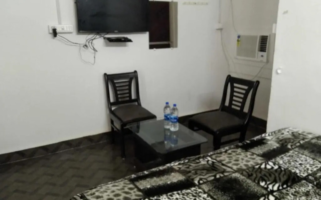 OYO IAE487 Hotel Bloom In