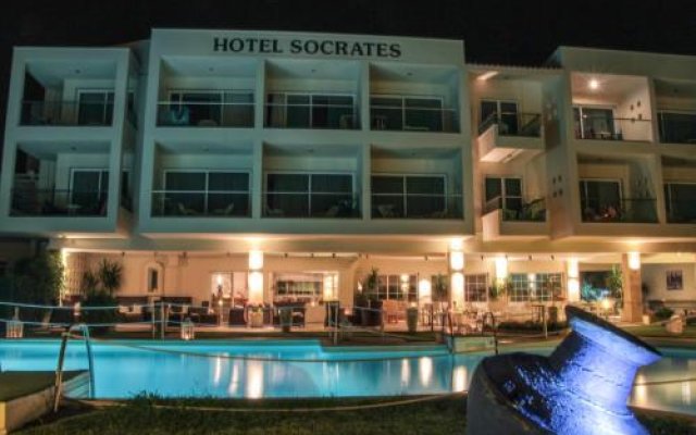 Socrates Plaza Hotel