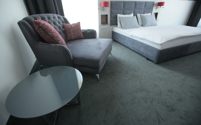 Hotel Starton am Ingolstadt Village