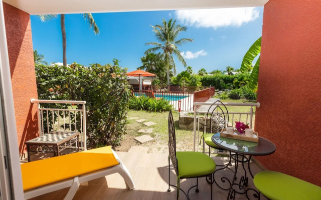 Palm Court Residence & Hotel at Orient Beach
