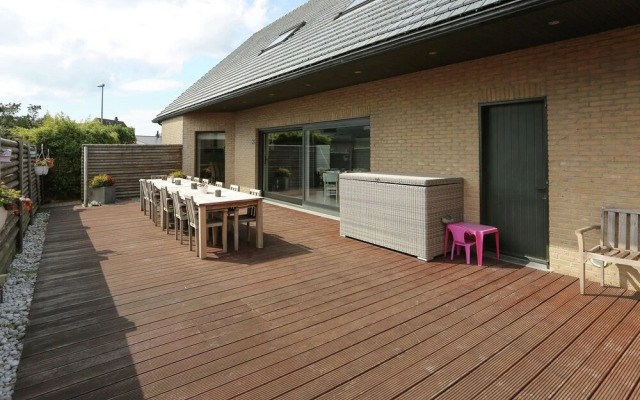 Splendid Villa in Middelkerke with Sauna, Hot Tub, Terrace