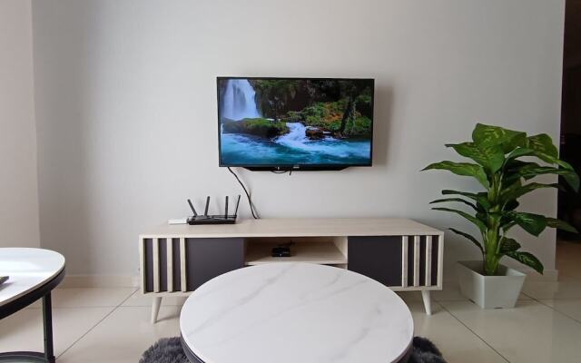 The Horizon Ipoh Dual L12 by Grab A Stay