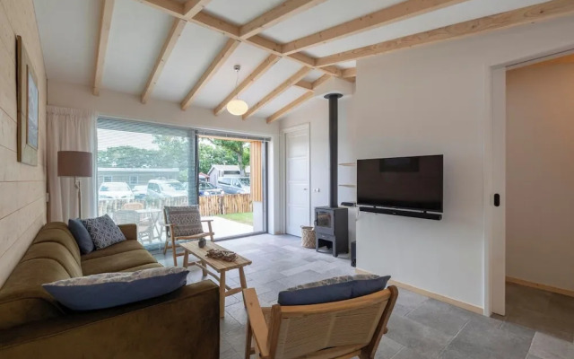 Attractive Home With Terrace