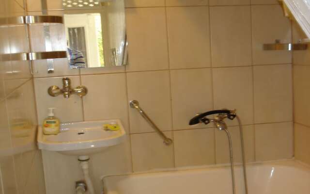 Spacious Holiday Home on Croatian Islands With Sea View