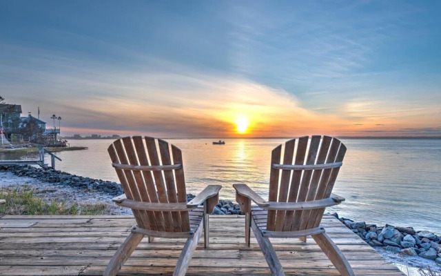 Bungalow 4 - 1br, Waterfront