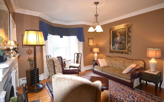 The Briarwood B&B