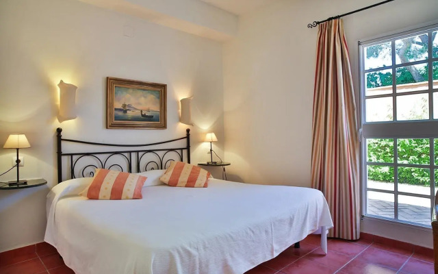 Hotel Madreselva