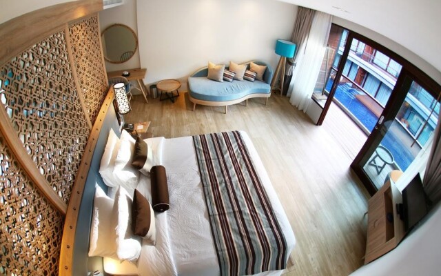 Akira Lipe Resort