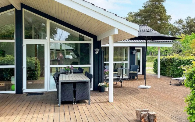 5 Star Holiday Home in Hals