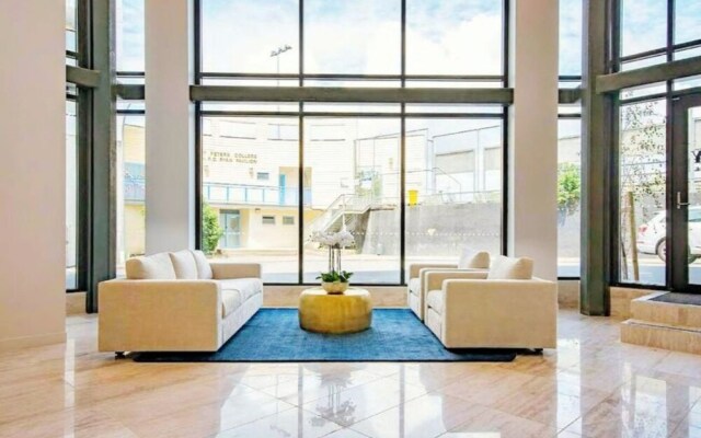 Luxury Apartment in Epsom