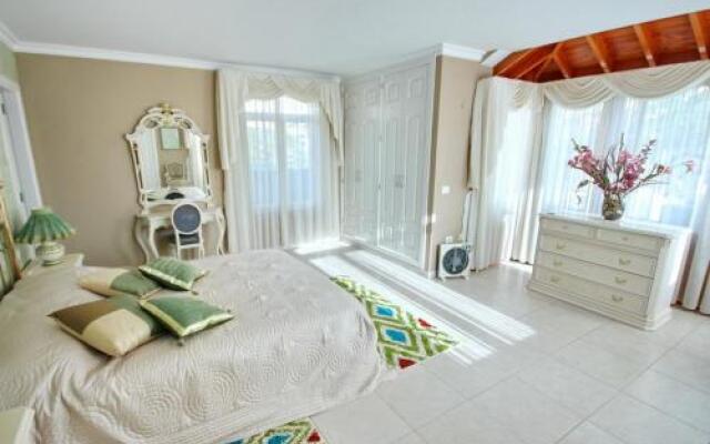 Villa Lemon
