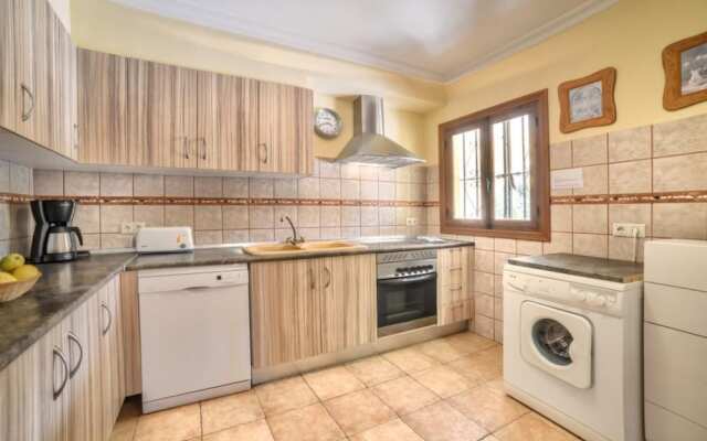 Villa in Calpe - 104274 by MO Rentals