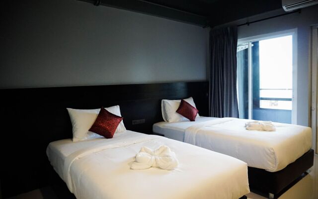 B-Black Hotel Chonburi