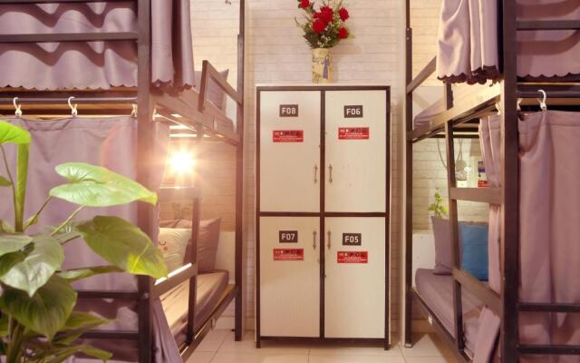S Phuot Airport Hostel