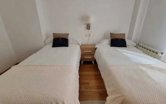 Piso en el Centro Para 6 Personas en Vilagarcia