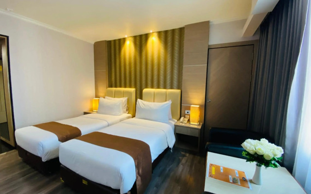 Orchardz Hotel Industri