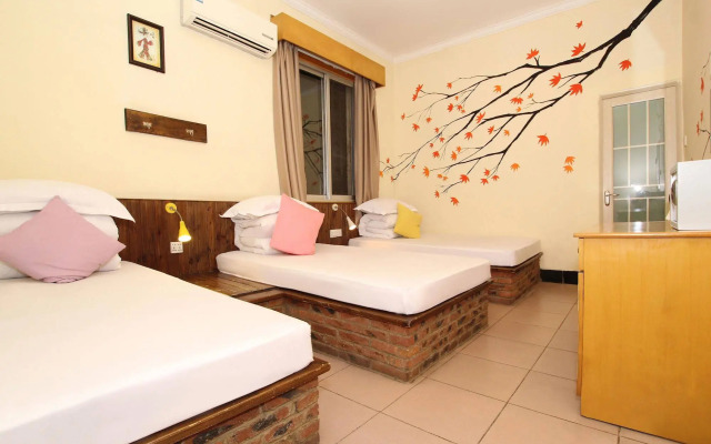 Wada Hostel