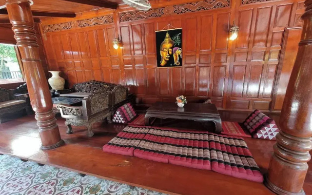 Ruenthai Ayutthaya Resort And Restaurant