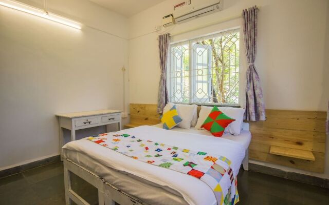 OYO 12929 Home Field View Studio Parra