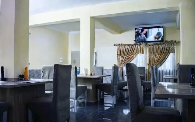 Dalice Hotel and Suites