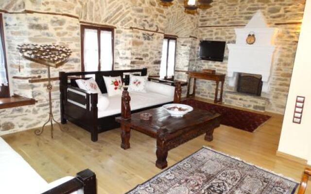 Iliopetra Suites