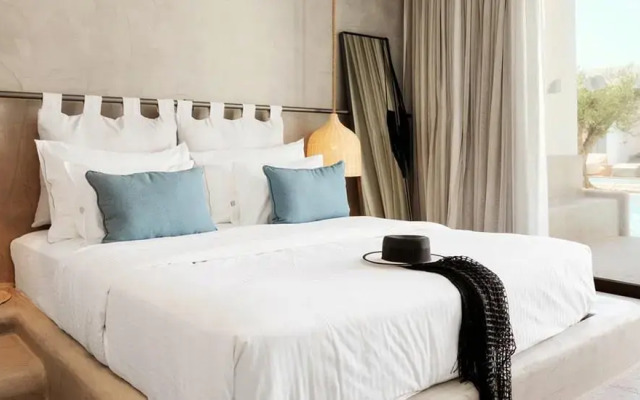 Pearl Beach Hotel