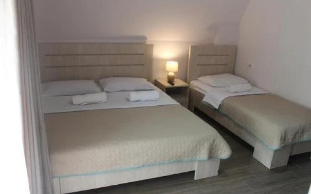 Deluxe Guest House