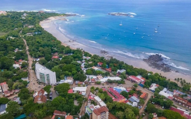 Zulu Surf Hotel