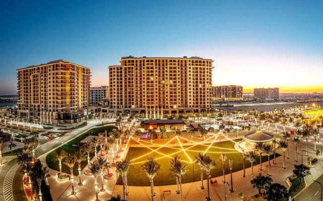 Pure Voyage Town Square