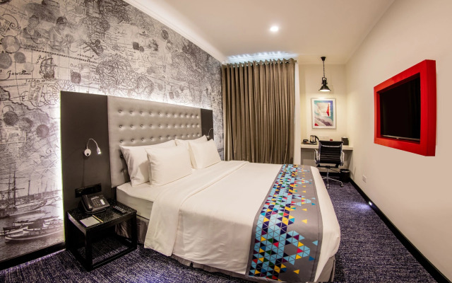 Fairway Colombo - Sri Lanka's First Hotel With Robot Technology