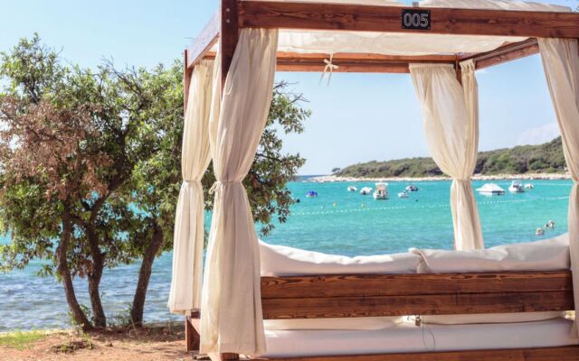 Luxury Beach Villas Porto Bus