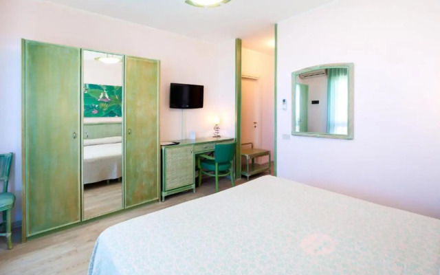 American Hotel