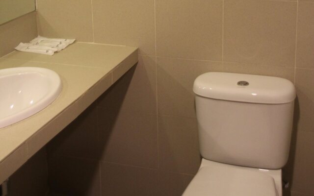 Strand Hotel (SG Clean Certified)