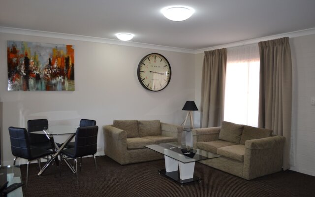 Cattlemans Country Motor Inn & Serviced Apartments