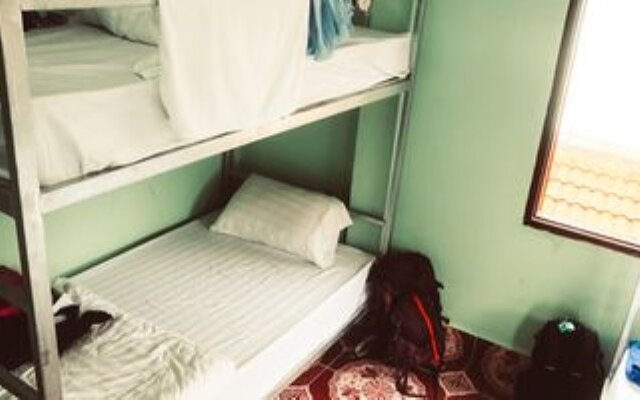 Aham Backpackers Hostel - Adults Only