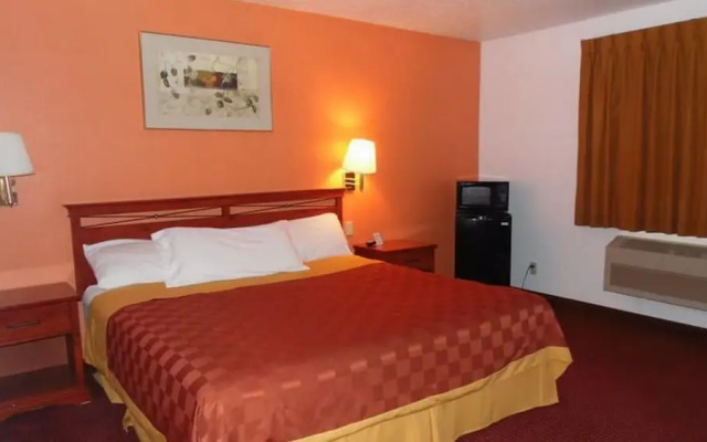 American Inn & Suites