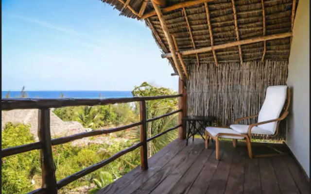 Sunshine Marine Lodge