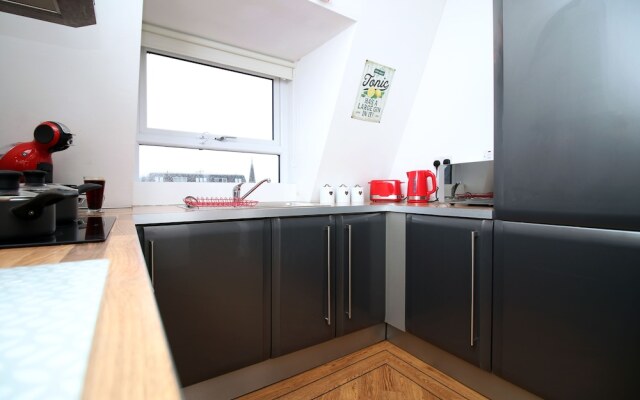 Stay In Cardiff Crichton House