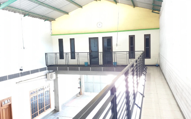 OYO 1639 Penginapan Anggrek Syariah 1