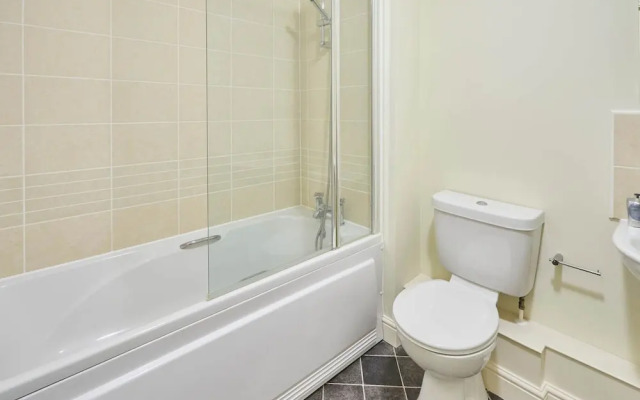 Host Stay Newport House Apartment