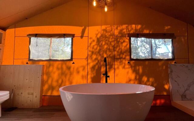 Aladdin Safari Tent