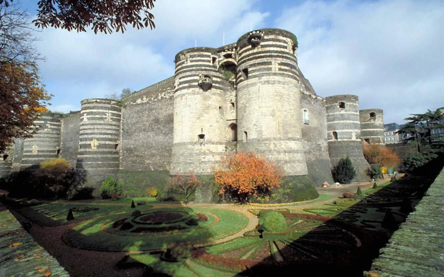 ibis Angers Centre Château