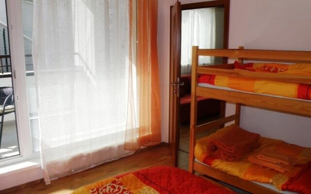 Apartmanovy Dom Triangel