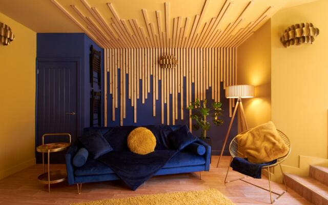 Knightstone Apartment