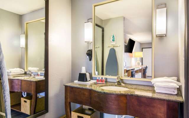 Suburban Studios Brunswick I-95