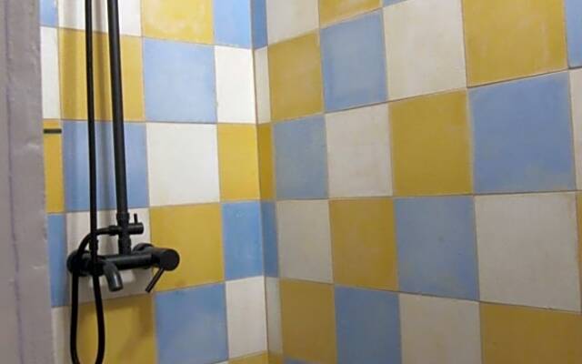 La lauze et l'anguille