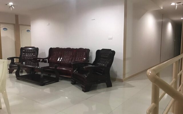 B Place Guesthouse