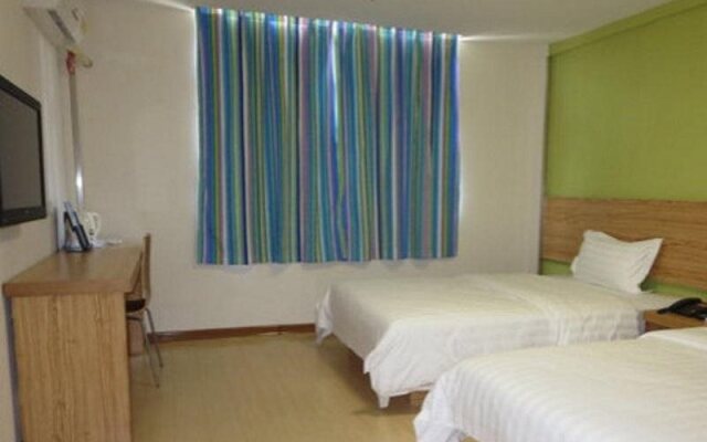 7 Days Inn Longyan Zhongshan Road Walking Street Branch