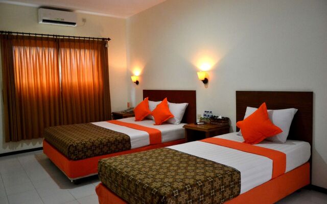 Helios Hotel