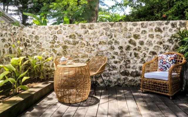 Chanteak Bali - Stone House 3